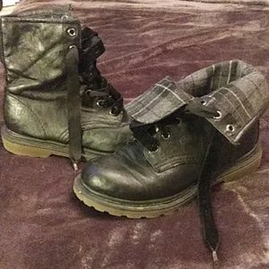 Arizona black moto/ combat style boots